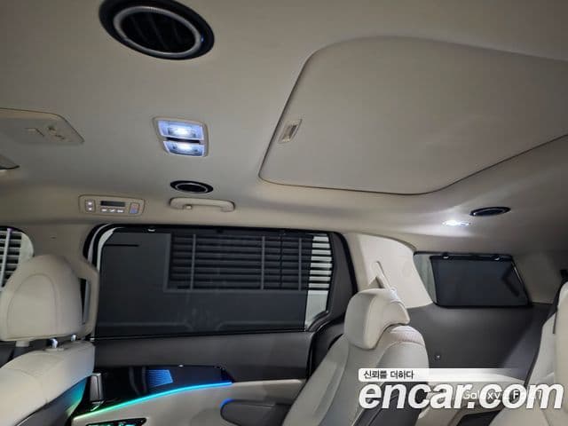 Kia Carnival 2023 — Şəkil 2/16