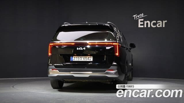 Kia Carnival 2024 — фото 4 из 20