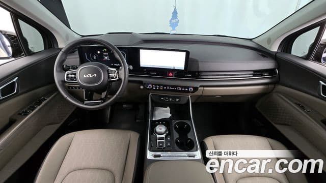 Kia Carnival 2024 — фото 7 из 20
