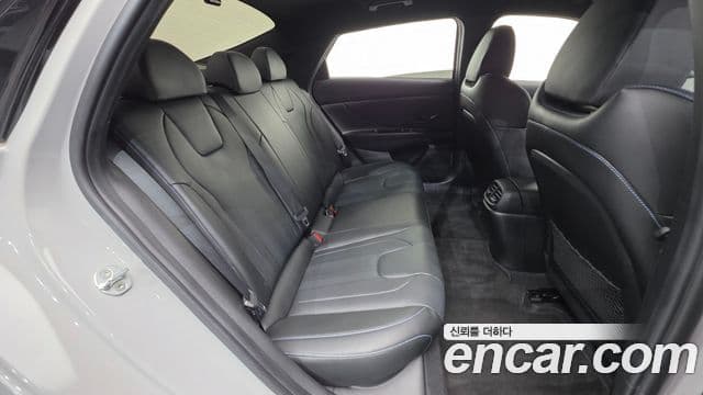 Hyundai The New Avante Hybrid 2022 — Şəkil 29/30