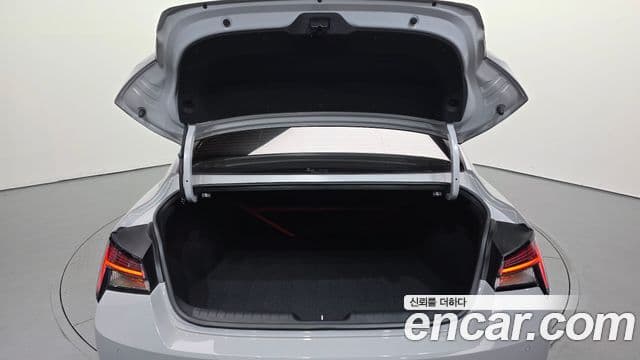 Hyundai The New Avante Hybrid 2022 — Şəkil 11/30