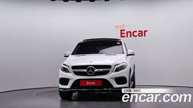 Mercedes-Benz GLE-Class 2018 — ფოტო 19/20