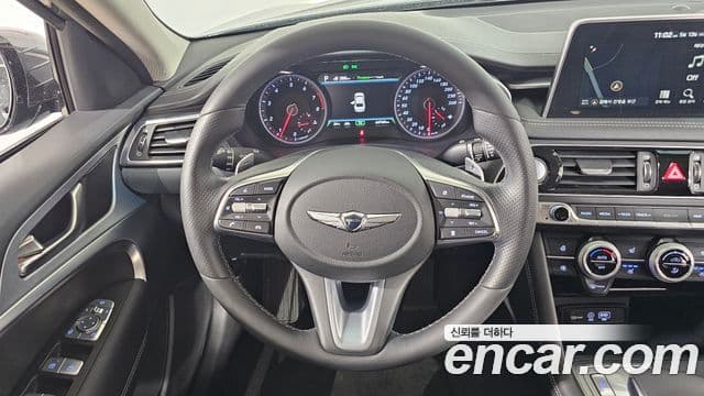 Genesis G70 2018 — ფოტო 13/20