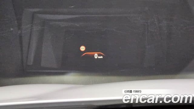 BMW 5 Series 2018 — ფოტო 16/20