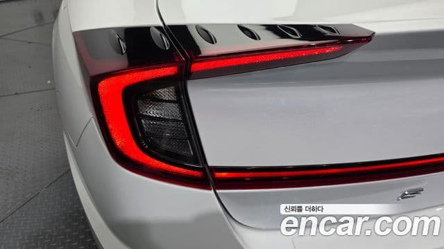 Hyundai Sonata Hybrid 2019 — ფოტო 13/35