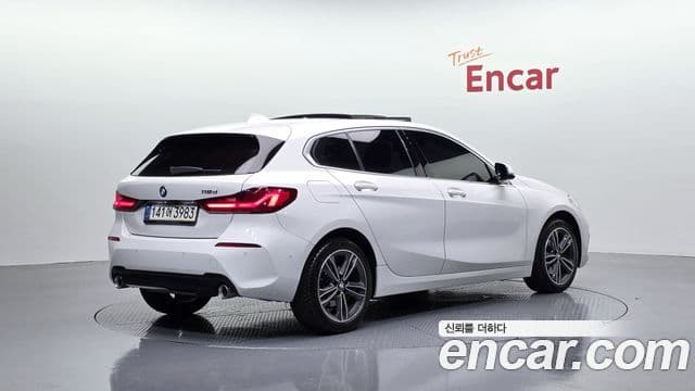 BMW 1 Series 2021 — Şəkil 2/20
