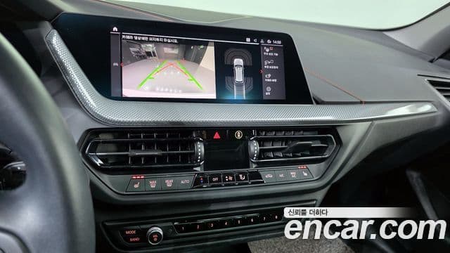 BMW 1 Series 2021 — Şəkil 17/20