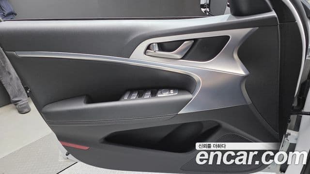 Genesis G70 2020 — Photo 15/30