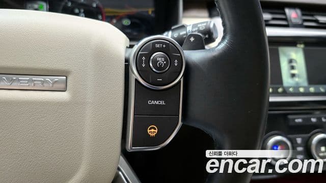 Land Rover Discovery 5 2018 — фото 17 из 20