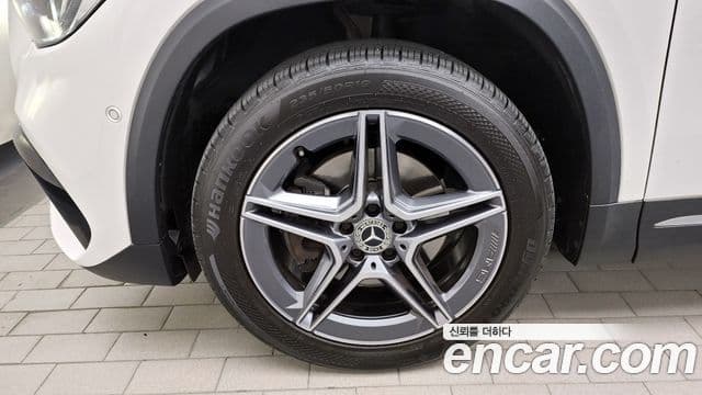 Mercedes-Benz GLA-Class 2022 — Şəkil 5/20
