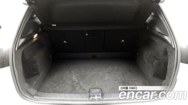 Mercedes-Benz GLA-Class 2022 — Şəkil 20/20