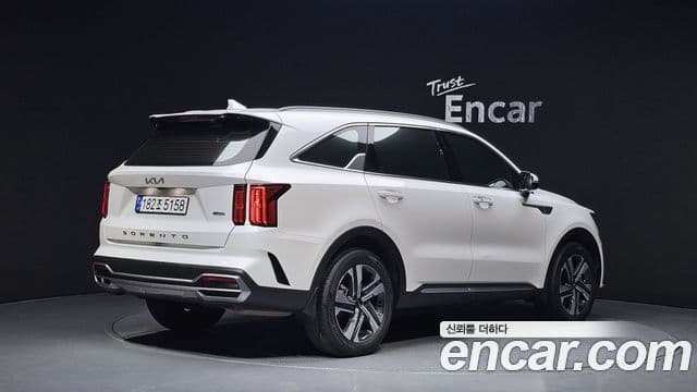 Kia Sorento 2022 — ფოტო 2/20