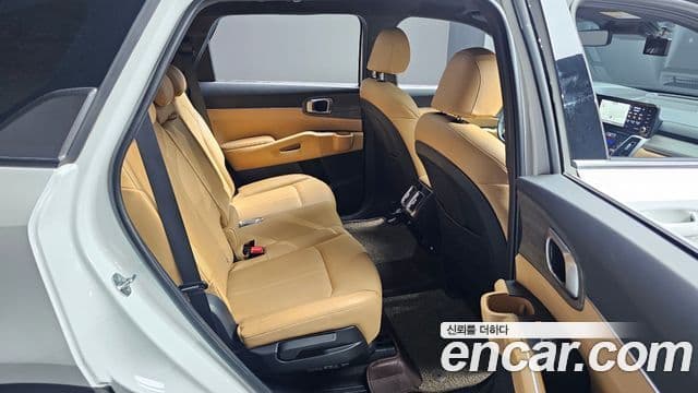 Kia Sorento 2022 — ფოტო 12/20