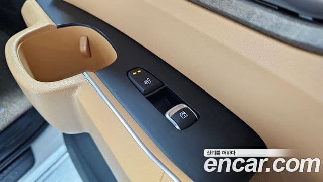 Kia Sorento 2022 — ფოტო 19/20