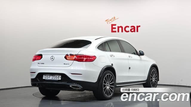Mercedes-Benz GLC-Class 2019 — ფოტო 2/20