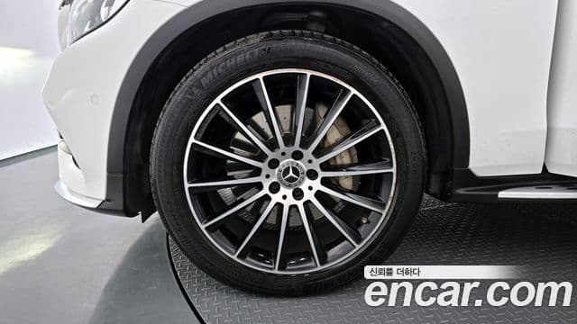 Mercedes-Benz GLC-Class 2019 — ფოტო 5/20