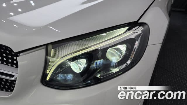 Mercedes-Benz GLC-Class 2019 — ფოტო 6/33