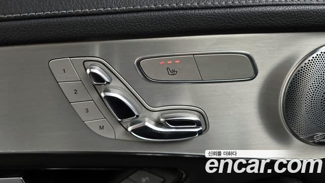 Mercedes-Benz GLC-Class 2019 — ფოტო 26/33