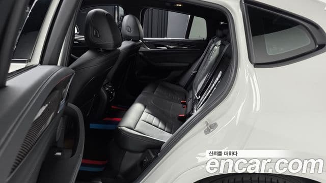 BMW X4 2022 — фото 12 из 20