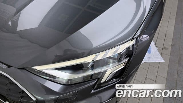 Audi A3 2023 — ფოტო 28/32