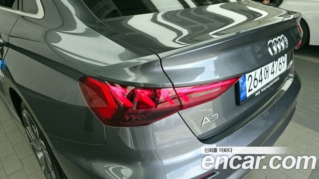 Audi A3 2023 — ფოტო 23/32