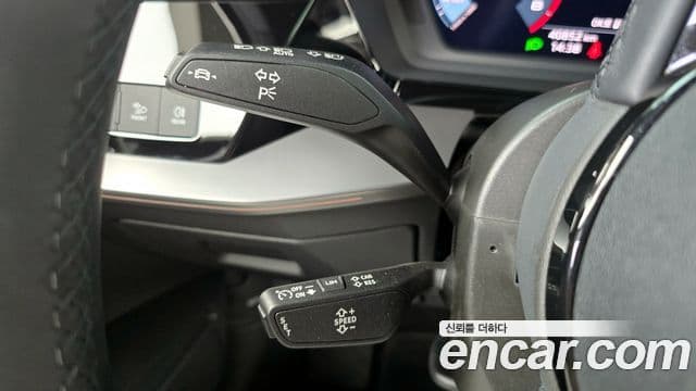 Audi A3 2023 — ფოტო 19/32