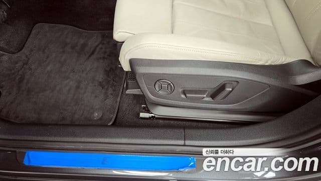 Audi A3 2023 — ფოტო 4/32