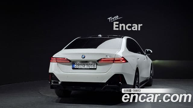 BMW 5 Series 2025 — Şəkil 4/20