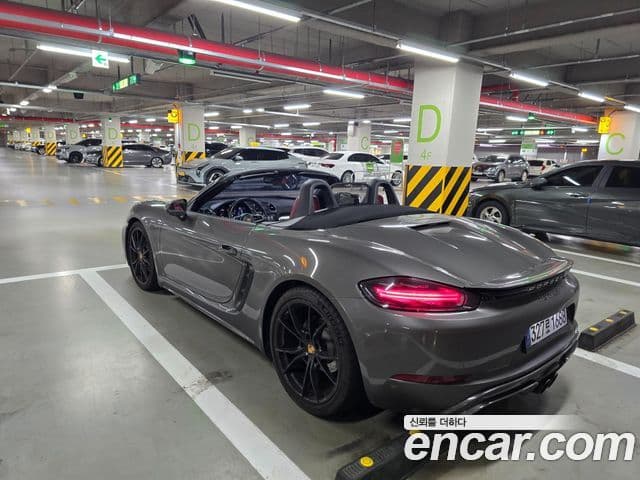 Porsche 718 Boxster 2018 — Photo 10/20