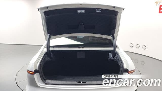 Hyundai Grandeur 2024 — ფოტო 17/20
