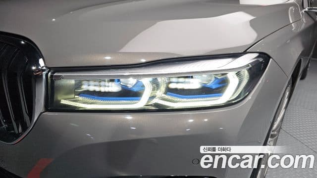 BMW 7 Series 2020 — Photo 25/35
