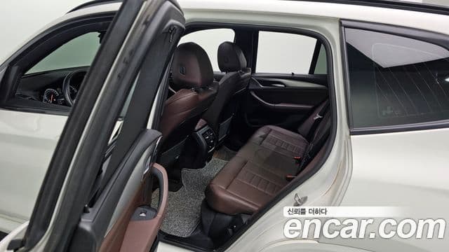 BMW X3 2018 — Şəkil 19/20