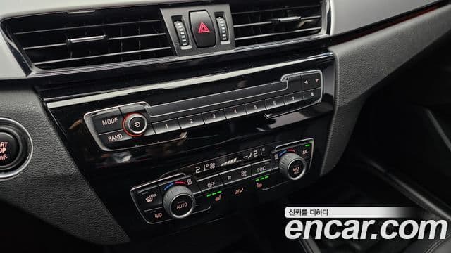 BMW X1 2018 — Photo 14/32