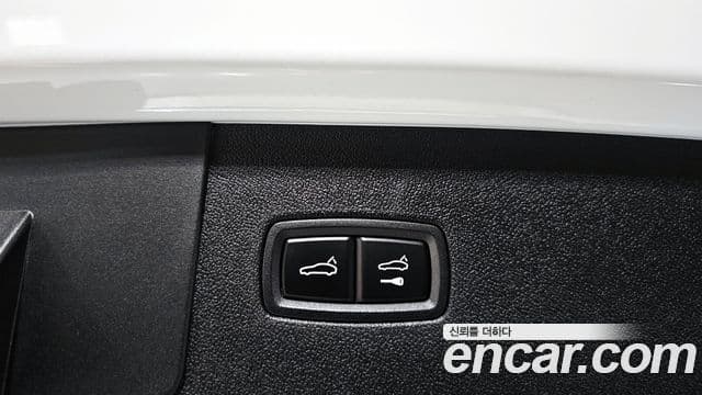 Porsche Cayenne 2022 — Şəkil 18/20