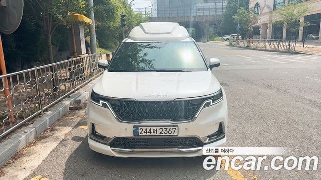 Kia Carnival 2023 — Фото 2/20