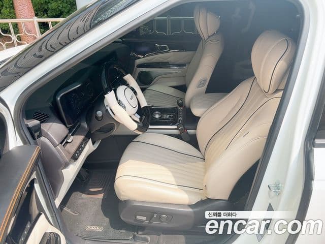 Kia Carnival 2023 — Фото 12/20