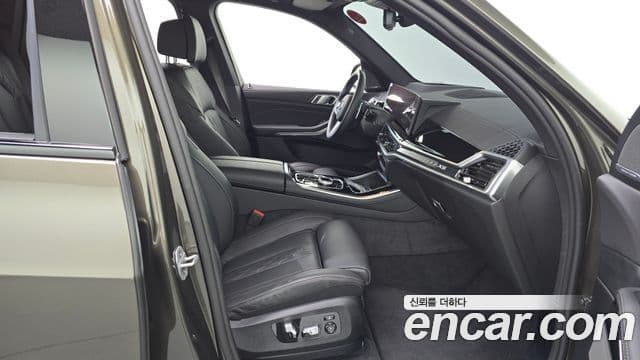 BMW X5 2025 — Photo 6/35