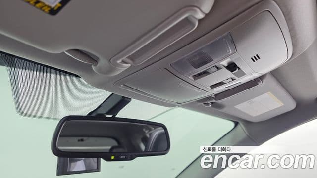 Toyota RAV4 2018 — Photo 7/20