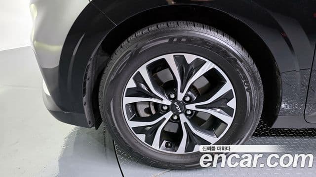 Kia Carnival 2022 — Фото 5/20