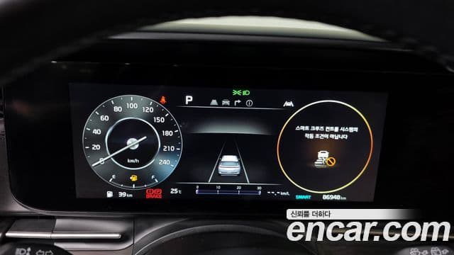 Kia Carnival 2022 — Фото 8/20