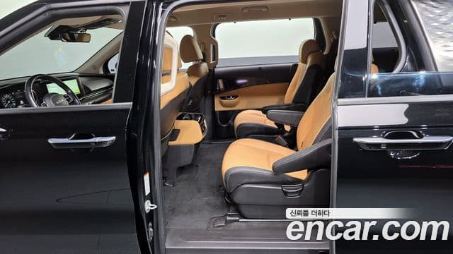 Kia Carnival 2022 — Фото 11/20