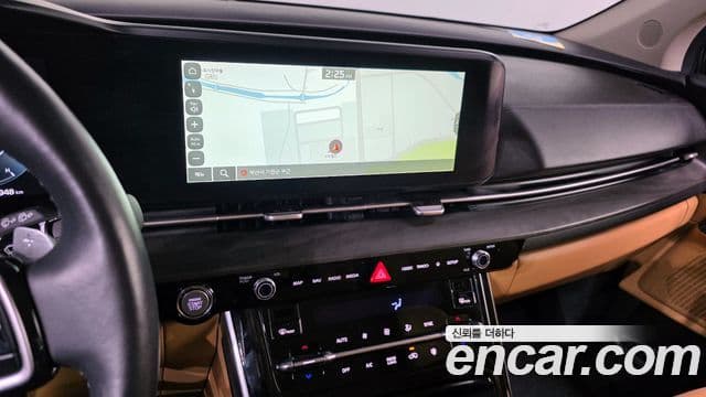 Kia Carnival 2022 — Фото 13/20