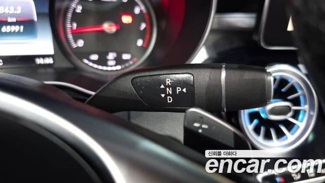Mercedes-Benz C-Class 2018 — Фото 9/20
