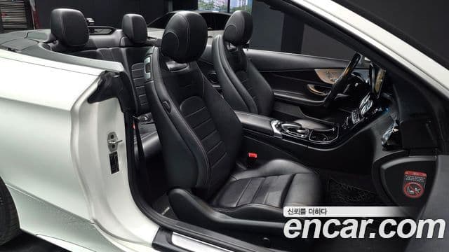 Mercedes-Benz C-Class 2018 — Фото 12/20