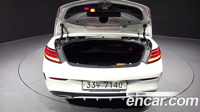 Mercedes-Benz C-Class 2018 — Фото 20/20