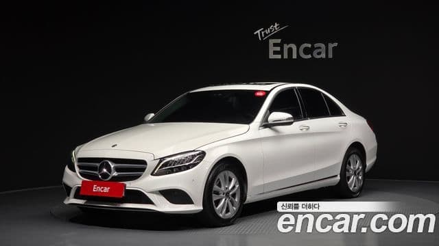 Mercedes-Benz C-Class 2018 — Şəkil 1/20