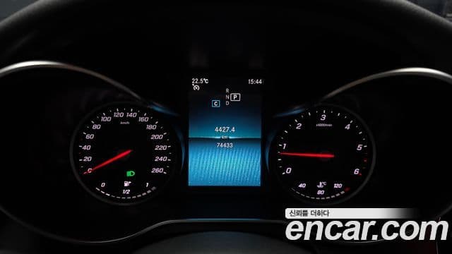 Mercedes-Benz C-Class 2018 — Şəkil 8/20