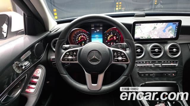 Mercedes-Benz C-Class 2018 — Şəkil 13/20