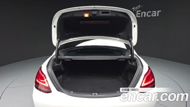 Mercedes-Benz C-Class 2018 — фото 20 из 20