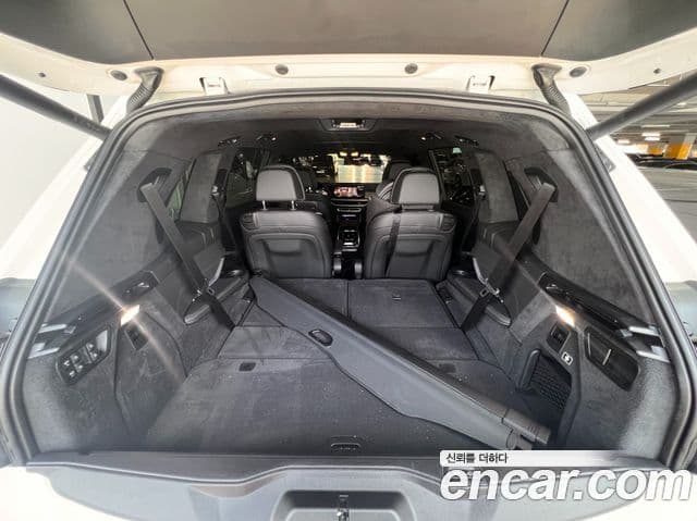 BMW X7 2023 — Şəkil 18/20